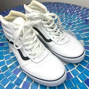 VANS high top LEATHER like new sz 7.5
